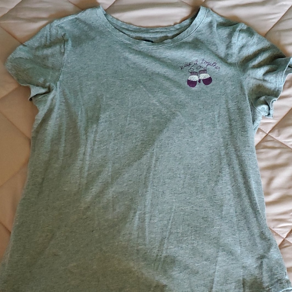 Old Navy t-shirt